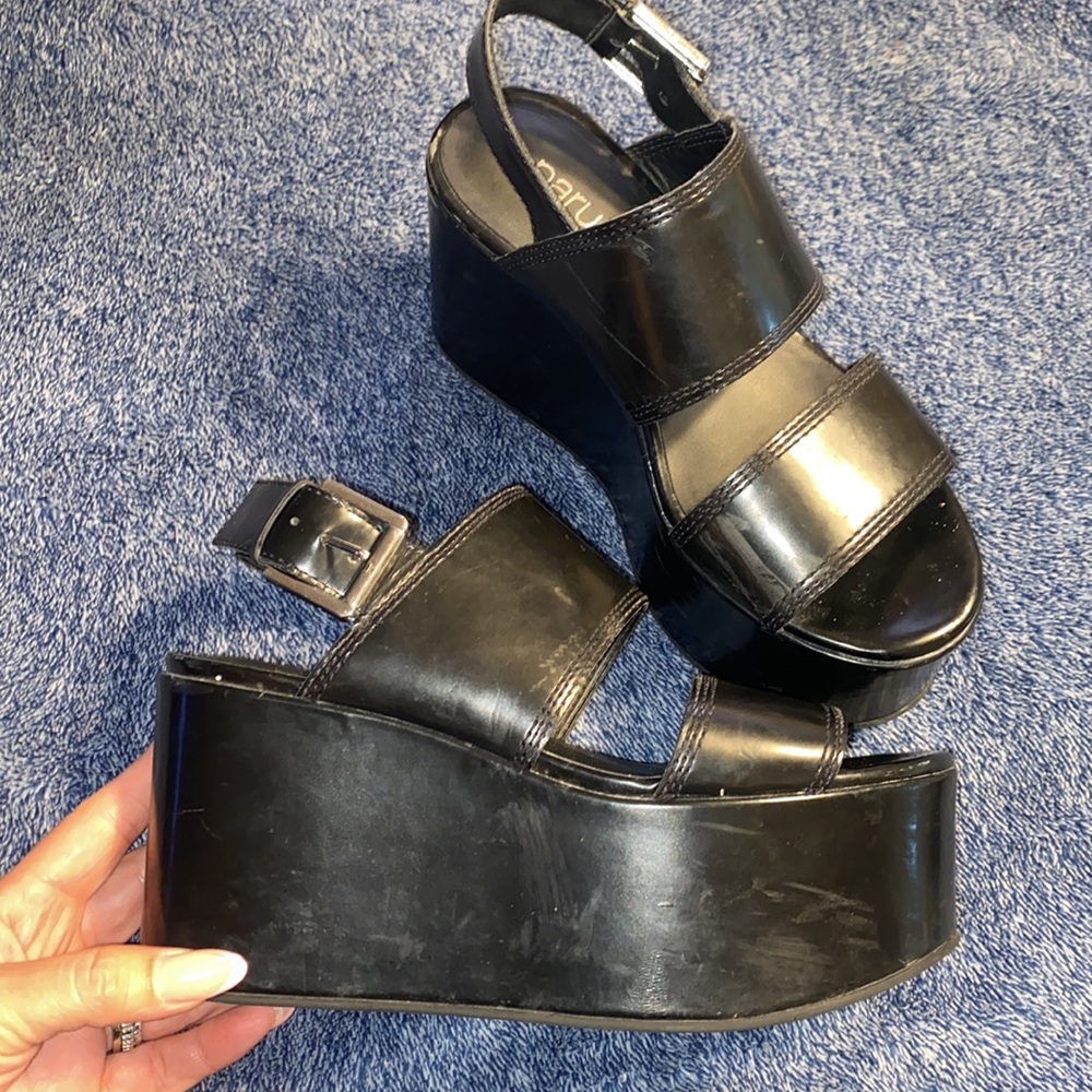 Paruolo platforms 3.5 inches sandals in black size 8